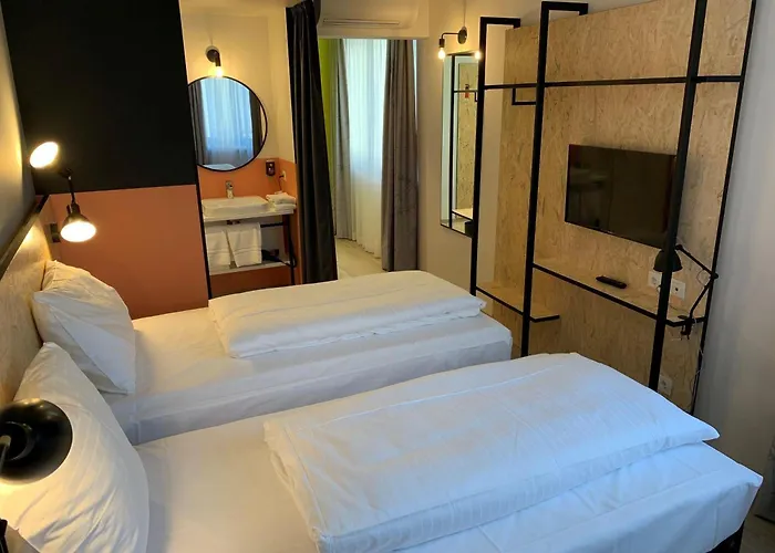 Готель Ibis Styles Messe Prater 3*