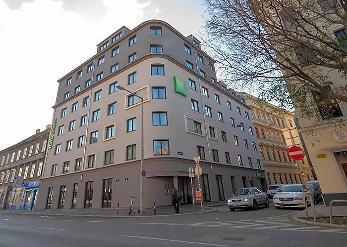 Ibis Styles Messe Prater Готель 3*